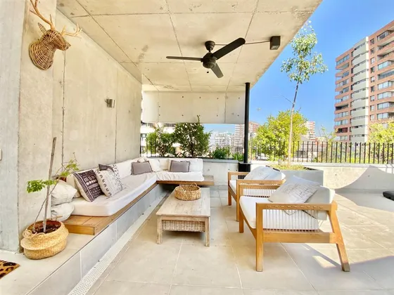 Penthouse: Estadio Español / Terraza Privada