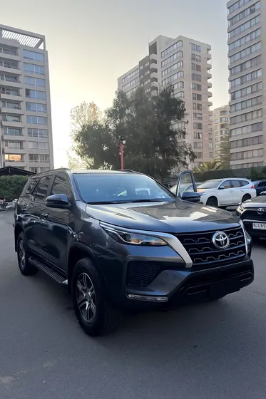 Toyota Fortuner Sr5