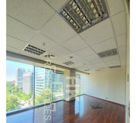 Oficina Arriendo Metro Alcántara / Apoquindo Oficina Arriendo Metro Alcántara / Apoquindo
