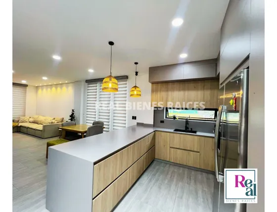 Se Vende Espectacular Casa Esquinera En Unidad Cerrada