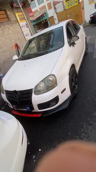 Volkswagen Bora 2.5 Dsg At