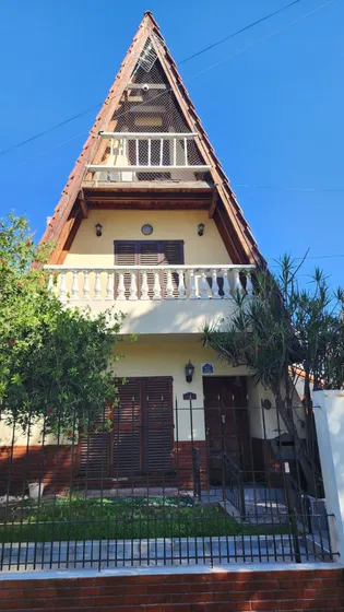 Hermosa Propiedad En Muy Buena Zona De Guillon, Apta Credito !!!