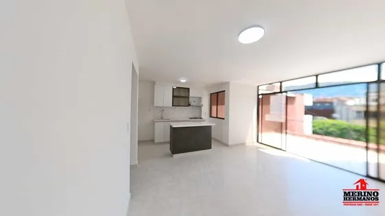 Apartamento En Arriendo En La America. Cod A6151