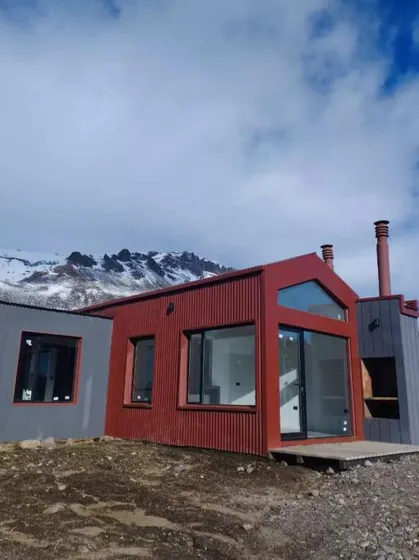 Casa En Venta - 2 Dormitorios 1 Baño - Cochera - 607mts2 - San Martín De Los Andes