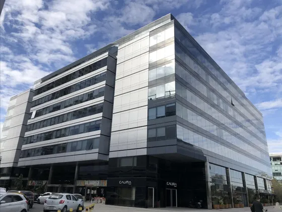 Oficina En Alquiler - Puerto Madero - 100 M2 - 1 Cochera.