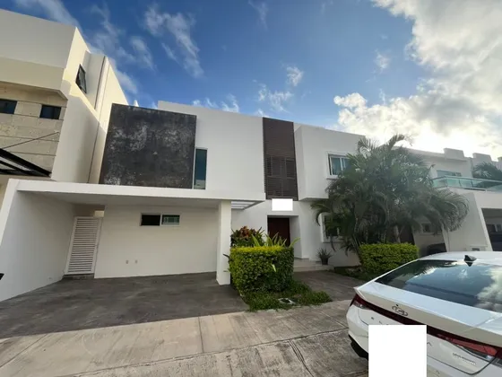 Casa En Venta En Residencial Arbolada