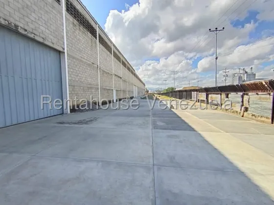 Milagros Inmuebles Galpon Industrial Venta Barquisimeto Lara Zona Industrial Iii Economica Comercial Economico Código Inmobiliaria Rent-a-house  25-13701