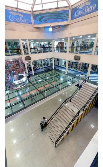 En Venta Local  centro  comercial Casa Bera