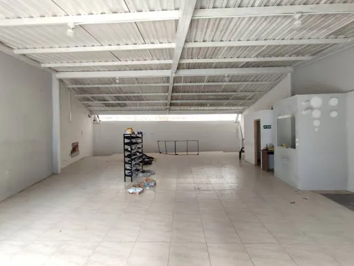 Locales En Arriendo Centro 643-8292501