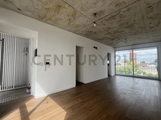 Venta Departamento 3 Ambientes Con Terraza Y Cochera
