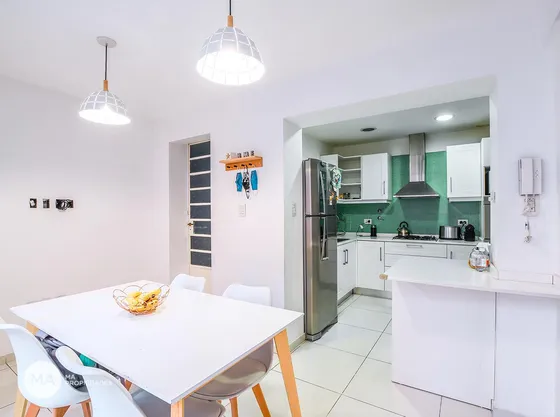 Casa De Pasillo 3 Dormitorios - Zona Centro, Rosario | Venta