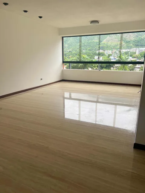 Ls Alquilo Lindo Apartamento En Los Chorros De 130 Metros
