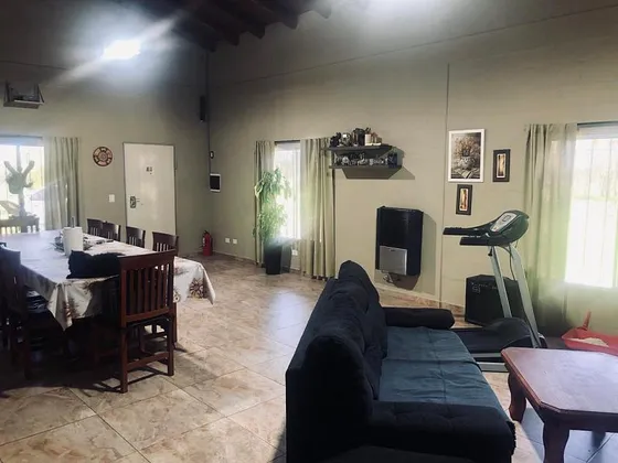 Quinta De 4000 M2 En Venta En Chacras De San Vicente.