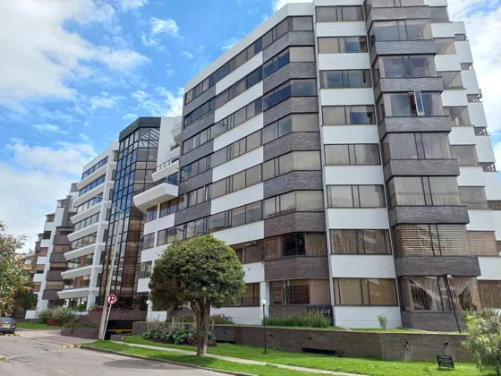 Apartamento En Arriendo En Santa Barbara-usaquén. Cod A67185