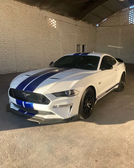 Ford Mustang 5.0 Gt 421cv