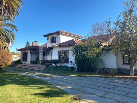 Casa En Venta En El Olivar