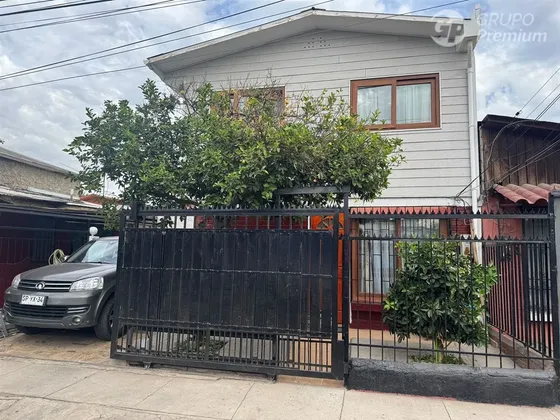 Casa En Venta 4 Dorm. Quilicura A Un Par De Cuadras De Metro