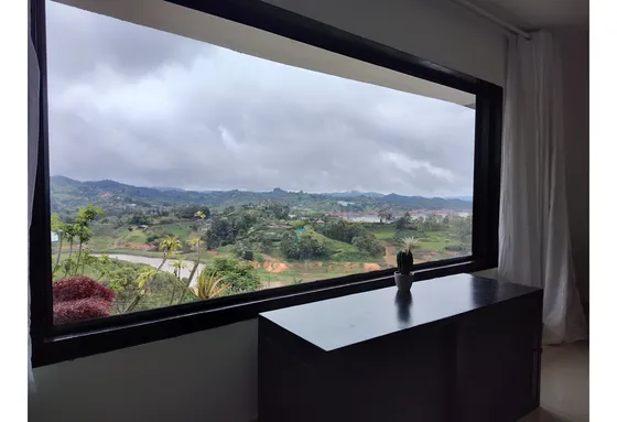 Venta O Alquiler Finca  Por Dias  En  El Peñol 