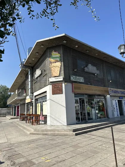 Arriendo Local Metro Santa Rosa