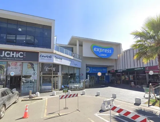 Local Disponible Para Arriendo En Strip Center