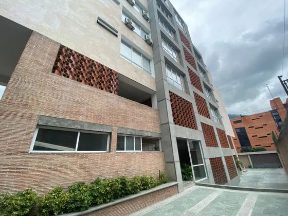 Alquiler / Apartamento/ La Castellana/ Nuevo/ 3 Habt/ 3 Baños/ 2 Puestos De Estacionamiento+visitantes/ Canon Ref:2.500