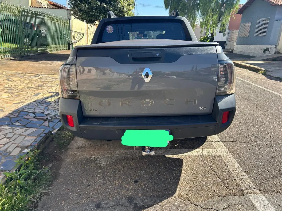 Renault Oroch 2023 1.3 Outsider Tce X-tronic 4p — foto 4
