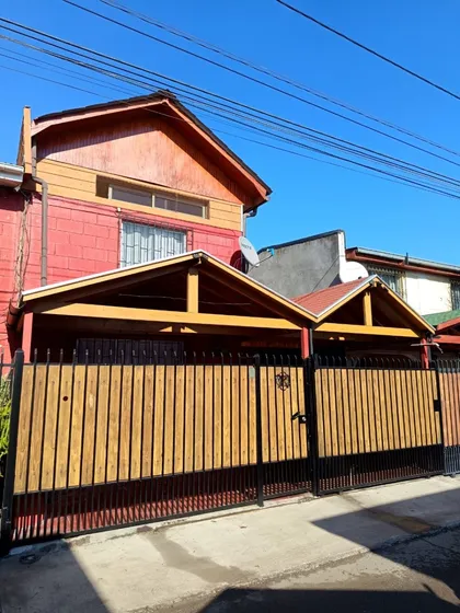 Se Arrienda Hermosa Y Amplia Casa De 2 Pisos
