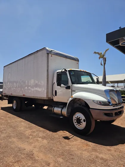 International 2021 Equipado Con Caja Seca