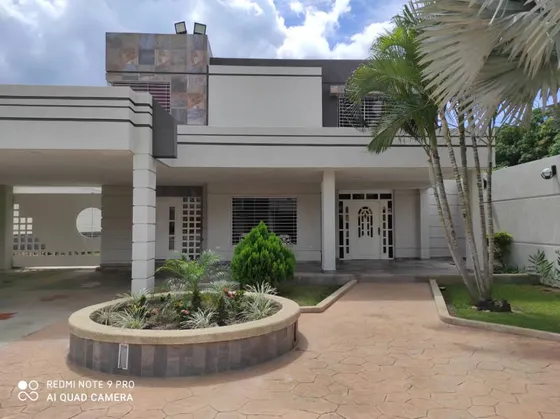 Se Vende En Bella Casa. En Las Morochas. Ks