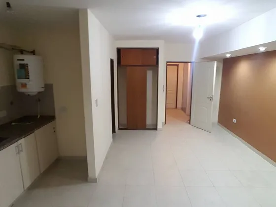 Alquilo Departamento De 1 Ambiente + Cochera En Caseros  F: 6346