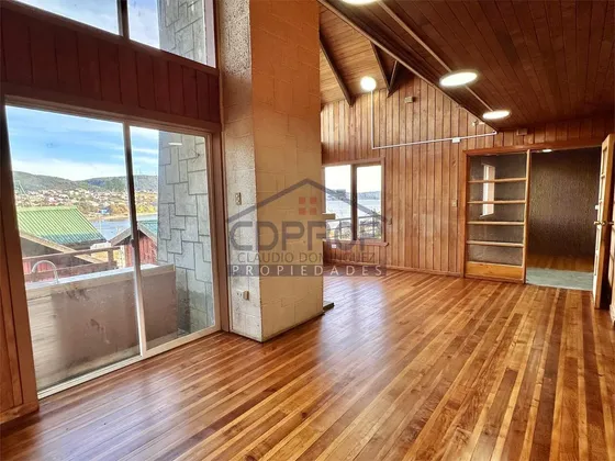Casa Centro Ancud, Vista Al Mar, Alto Potencial, Remodelada