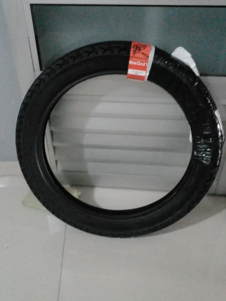 Pneu traseiro para moto Levorin Street Matrix 90/90-18 P 57 x 1 unidade - Imagem 3