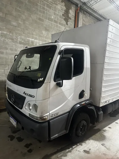 Mercedes Benz Acelo 815