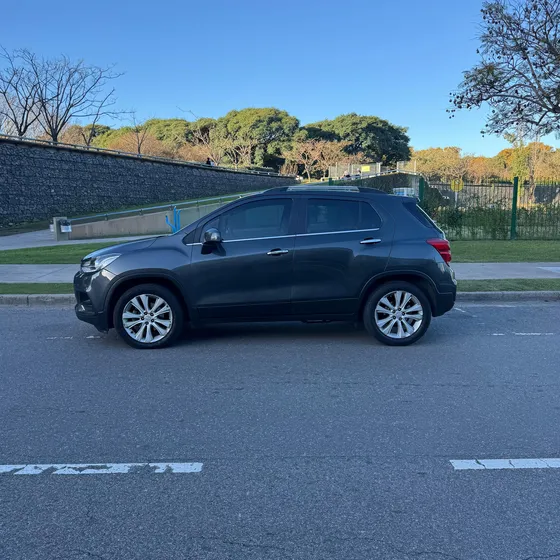 Chevrolet Tracker Premier + Awd 1.8 At