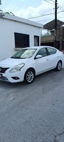 Nissan Versa 1.6 Advance At