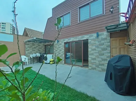 Vende Casa Moderna, La Florida, Completamente Remodelada