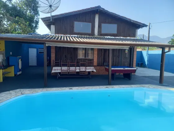 Aluga-se Casa Com Piscina Na Praia Da Boraceia / Bertioga Sp