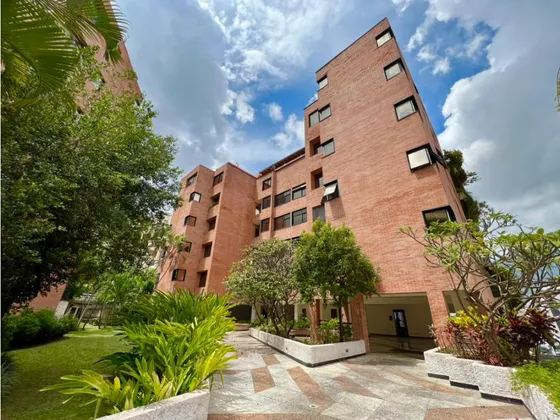 Se Alquila Apto 300m² 3h+1s/4b1s/4p Las Mercedes
