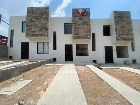 4 Bonitas Casas En Priv. De Los Reyes, Soledad De G.s.