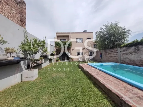 Casa 5 Ambientes En Venta En Banfield
