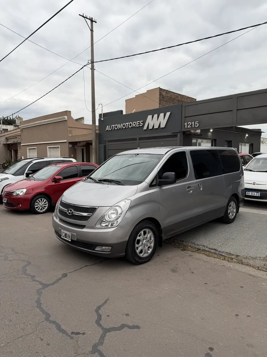 Hyundai H1 2.5 Full Premium 12 Pas