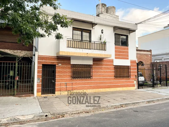 Venta De Ph 2 Ambientes En Liniers