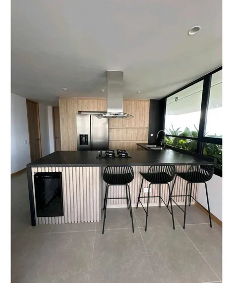Vendo Hermoso Apartamento En El Poblado Sector Las Palmas