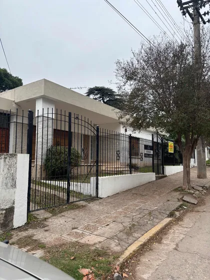 Casa En Unquillo Con Hermosa Vista. Zona Residencial(centro)