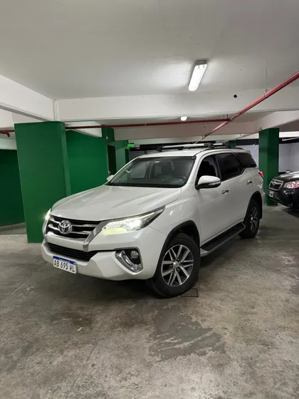Toyota Sw4 2.8 Srx 204cv 4x4 7as At