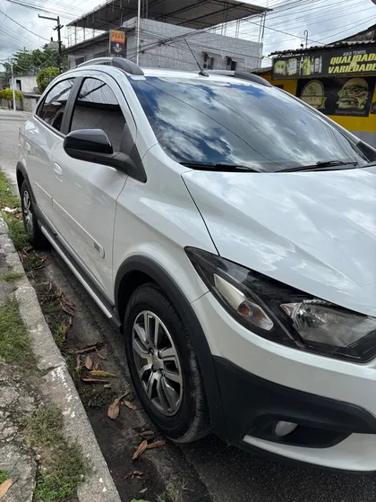 Chevrolet Onix 1.4 Activ Aut. 5p