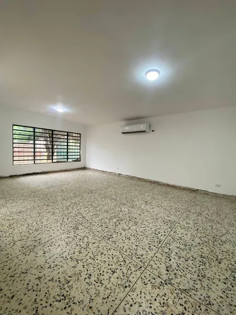 Casa Parcialmente Remodelada En Trigal Centro Conjunto Cerrado Con Vigilancia Cod 276050
