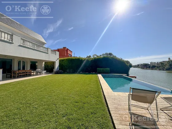Casa En Venta - Barrio Nuevo Quilmes - Excelente Ubicación Con Salida A La Laguna Principal.