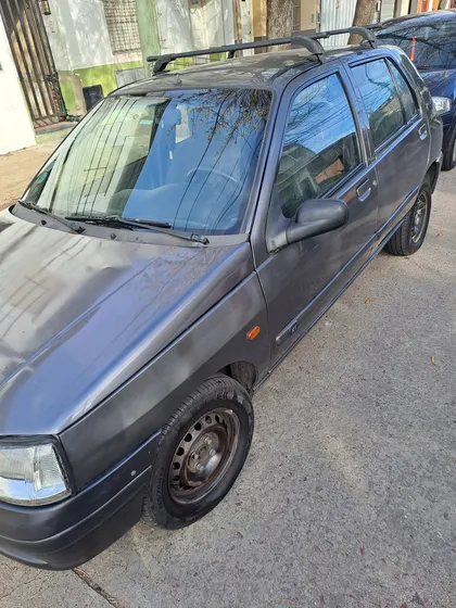 Renault Clio 1.6 Rn