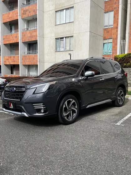 Subaru Forester 2.0 Cvt Premium
